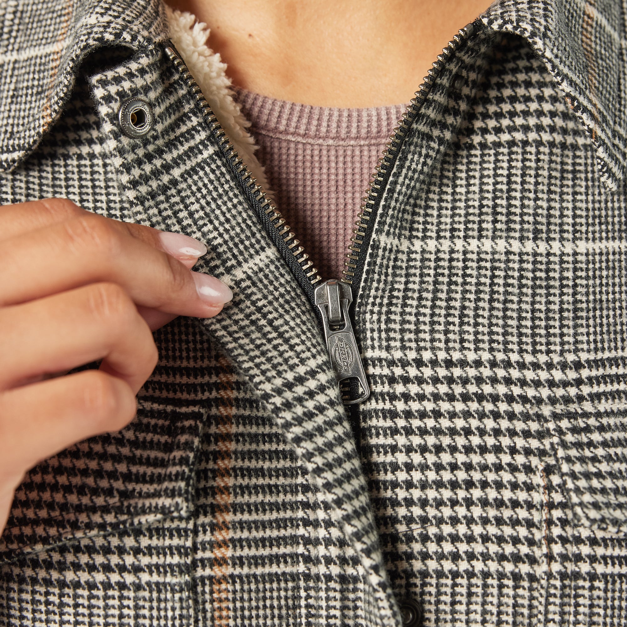 Women's Fleece Lined Flannel Chore Coat - Image 7